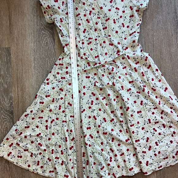 Heartbreaker Rockabilly Dress - Cream with Cherry & Leaf Print - Women's Large - Picture 5 of 6